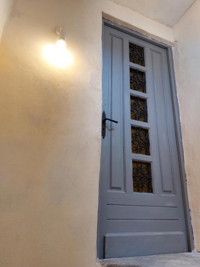 Maison Intra Muros, Terrasses Avec Vue Jaccuzzi Et Garage Avignone Esterno foto